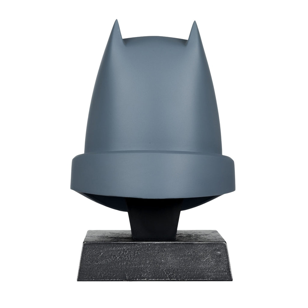Produktbild Batman DC Direct Mini-Replik 1/3 Gepanzerte Batman Maske (Dark Knight Returns) 18 cm
