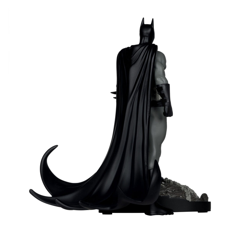 Produktbild DC Direct Statue 1/10 Batman by Bjorn Barends (Black White) 18 cm