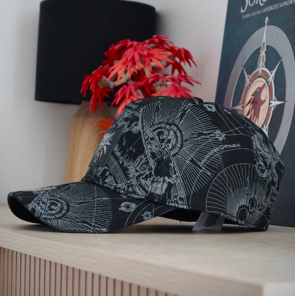 Produktbild The Witcher Baseball Logo Black