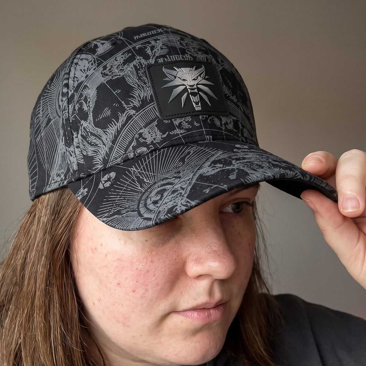 Produktbild The Witcher Baseball Logo Black