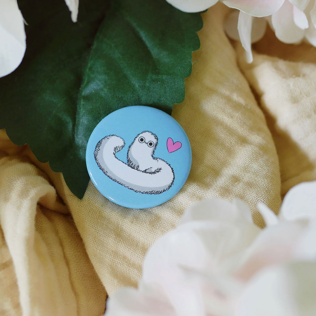 Produktbild Pinselwurm Button für Atelier of Witch Hat Fans