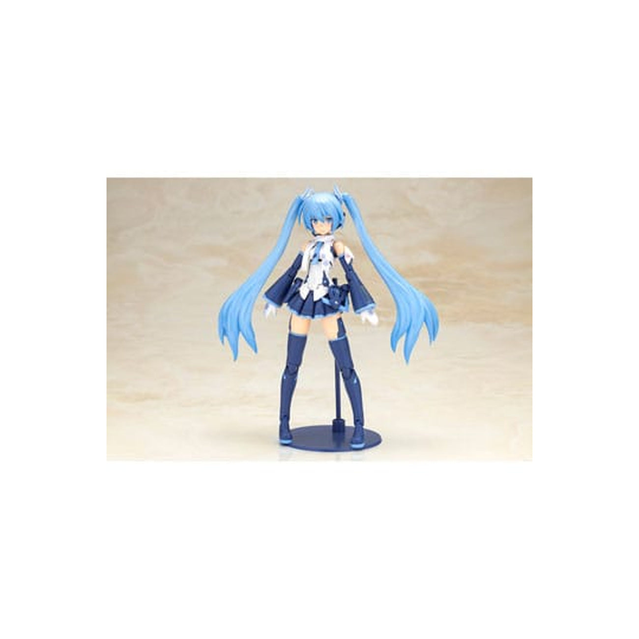 Produktbild Frame Arms Girl x Hatsune Miku Plastic Model Kit Frame