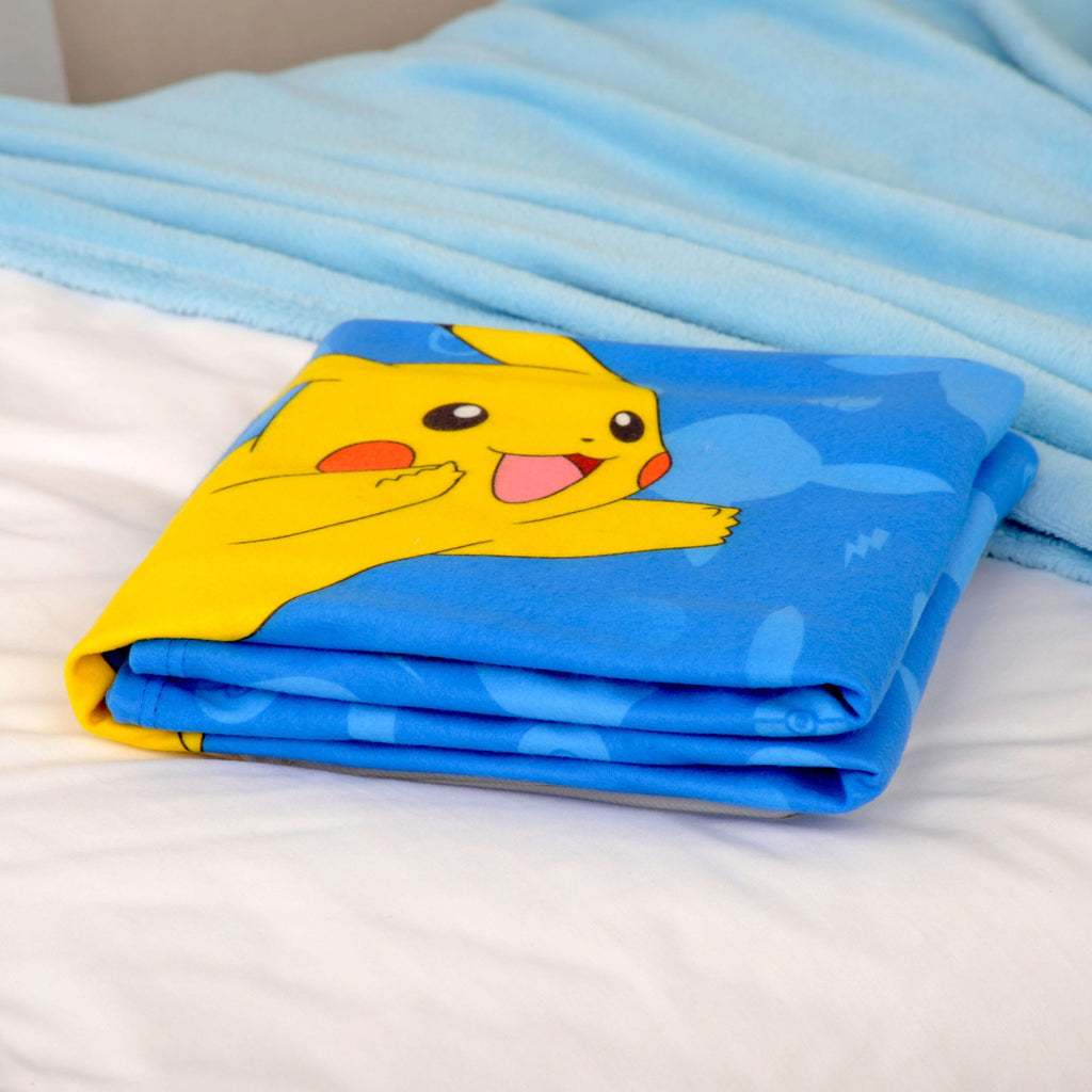 Produktbild Pokémon Flanell-Fleecedecke Starter Pokémon 130 x 160 cm