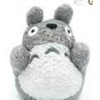 Produktbild Mein Nachbar Totoro Handpuppe Grey Totoro