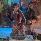 Product image The Last of Us Bust Ellie with Handgun 19 cm