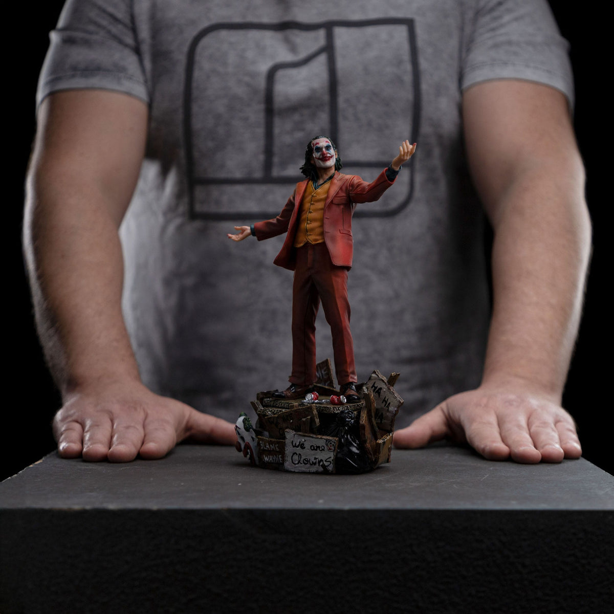 Produktbild DC Comics Art Scale Deluxe Statue 1/10 Joker (Arthur Fleck)