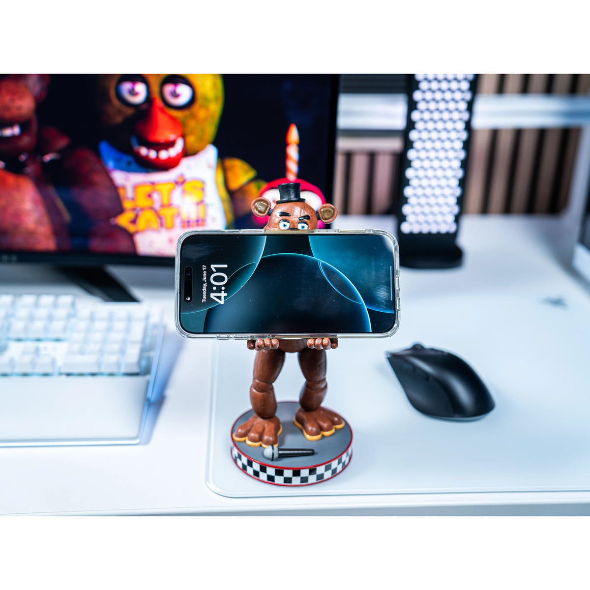 Product image Five Nights At Freddy's Cable Guys Charging Holder Freddy