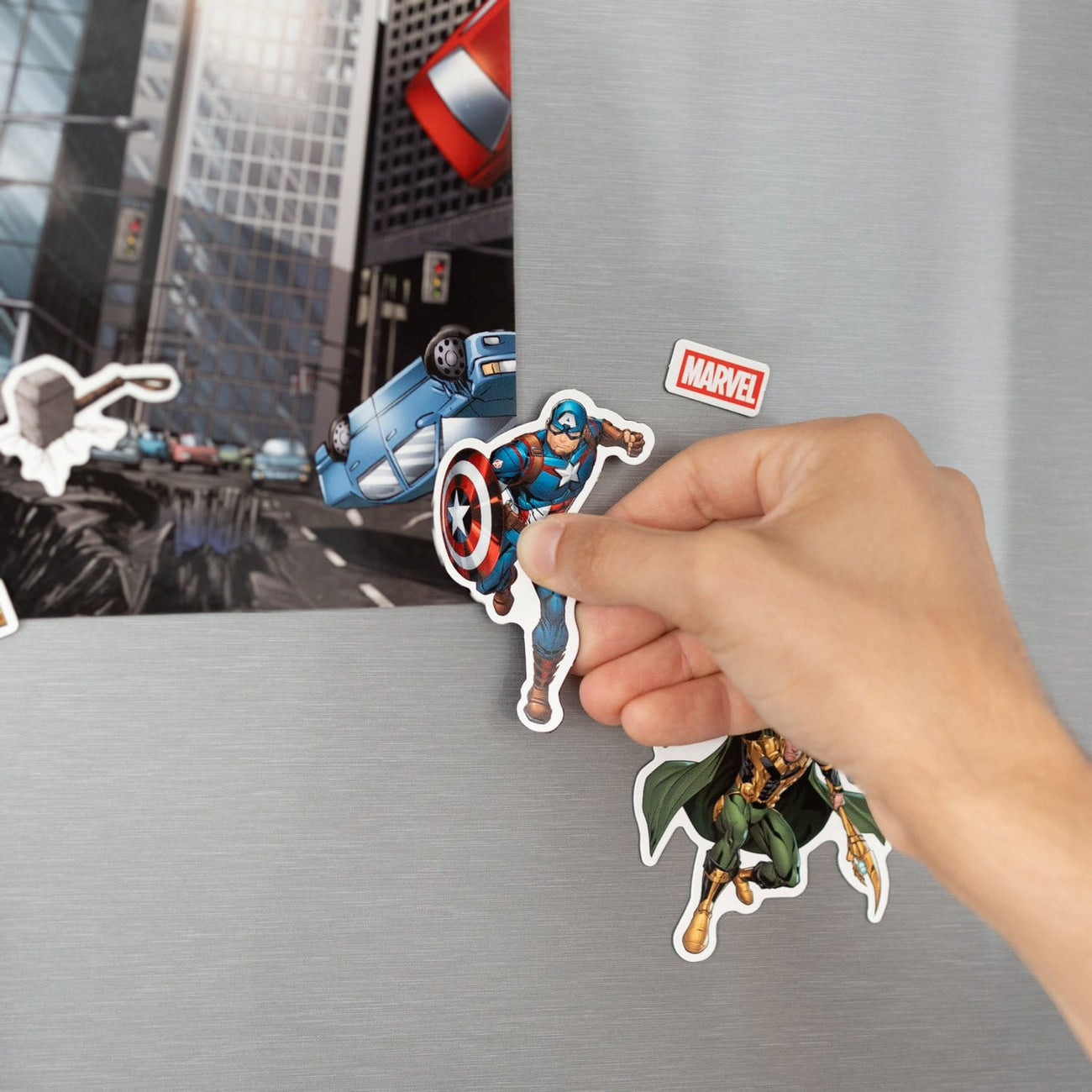 Product image Marvel Avengers Die-Cut Magnet Set