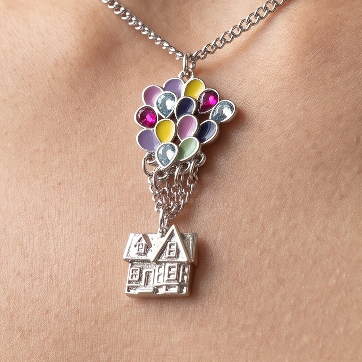 Produktbild Disney Pixar - Oben Kette in Geschenkbox