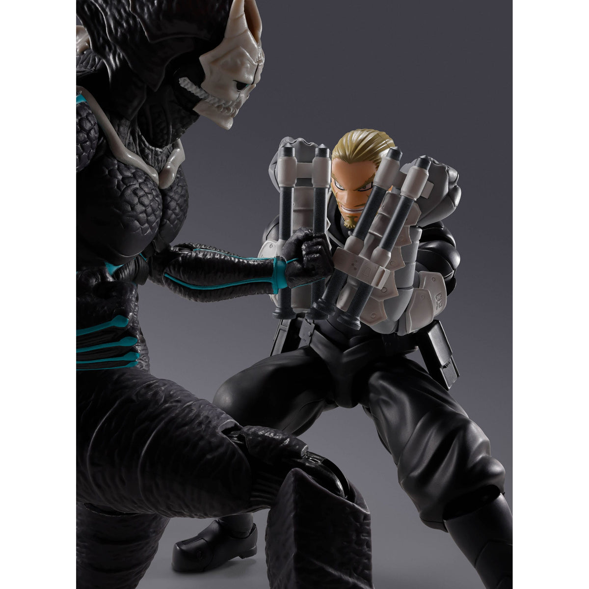 Produktbild Kaiju No. 8 S.H.Figuarts Actionfigur Isao Shinomiya 17 cm
